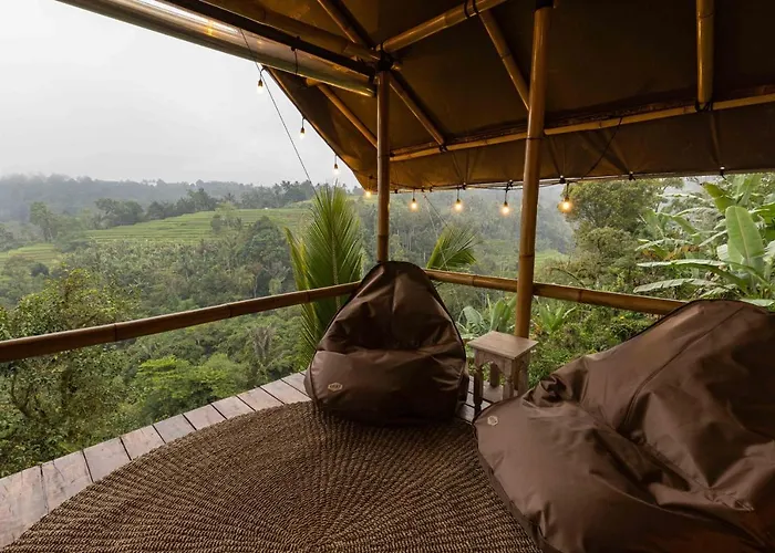 Plantation Hideaway *